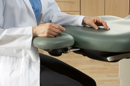 MIDMARK 641 PROCEDURE CHAIR